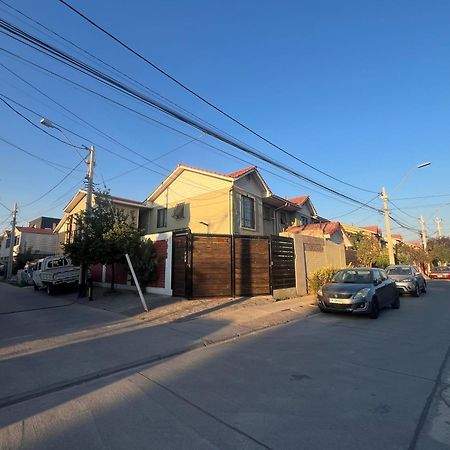 סנטיאגו Hostel Tu Espacio Re - Casa Cerca Del Aeropuerto מראה חיצוני תמונה